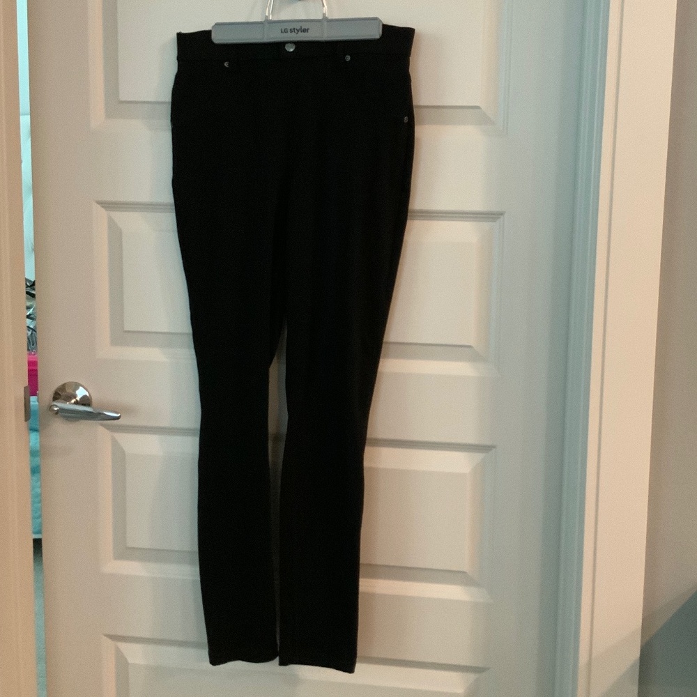 Hue Ultra Soft Denim Legging